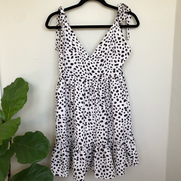 💥HOST PICK💥 Zara Polka Dot Shoulder Tie Ruffle Mini Dress - Picture 4 of 11
